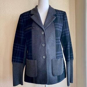 Sundance navy and gray plaid jacket with ribbed cuffs and pockets. Size 6